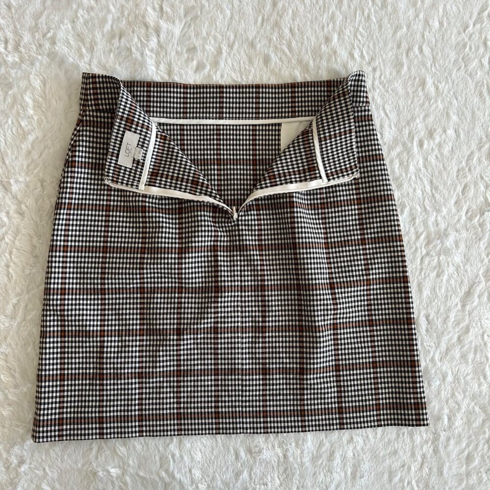 LOFT Business Casual Plaid Print Skirt - Size 4 - Picture 5 of 7